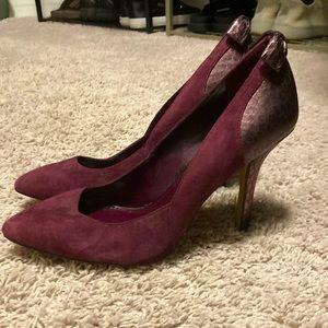 Jessica Simpson Purple heels